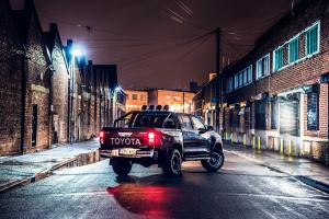 Arctic Trucks Toyota Hilux Invincible 50 Double Cab 2018 года  (UK)